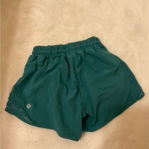 teal lagoon size 4 4inch hotty hot shorts